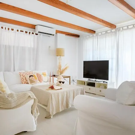 The Cliff - Comfortable & Friendly 3 Bedroom - Gigantes *